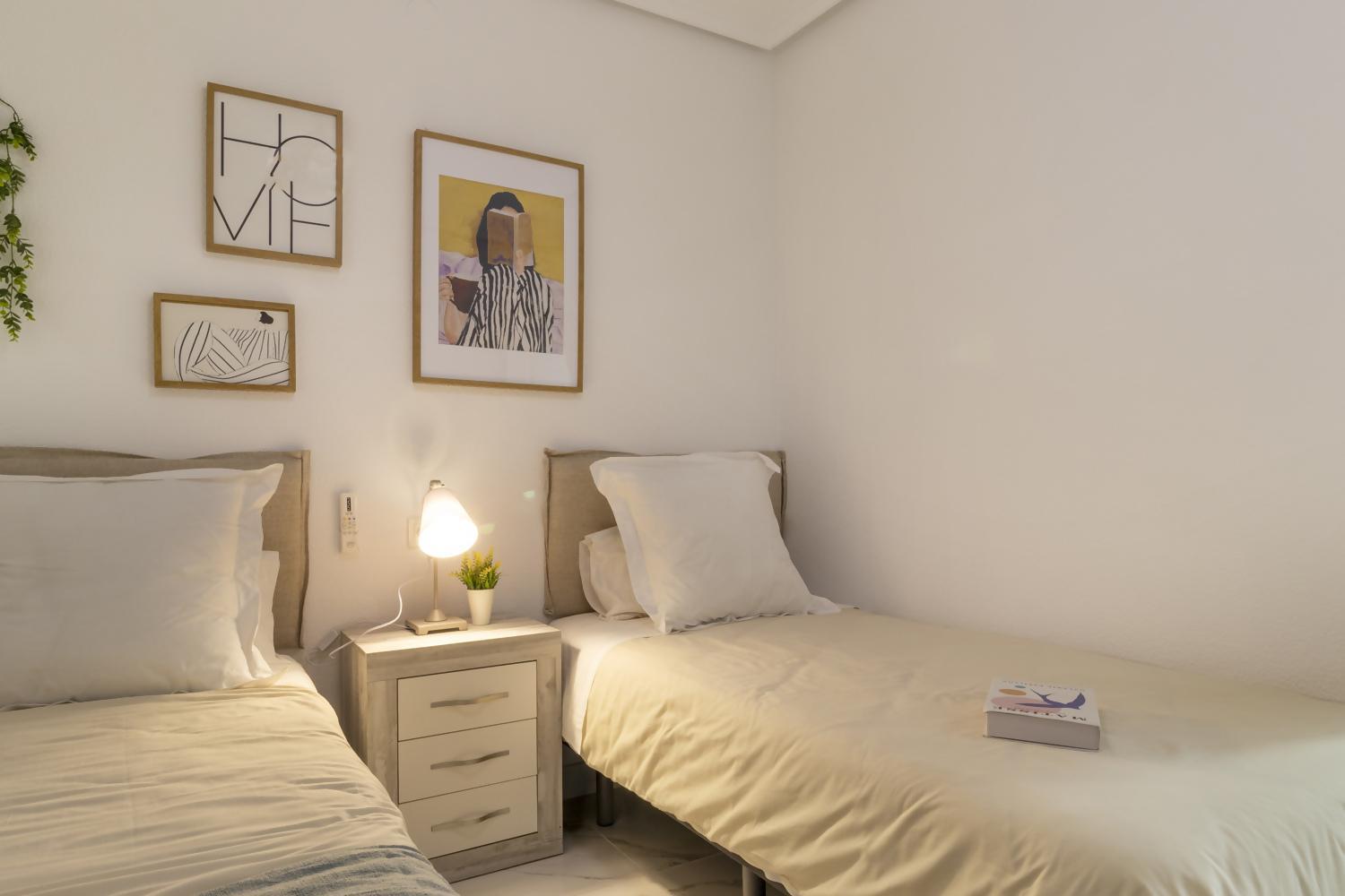 Apartamento Pink Azure Torrevieja Exterior foto